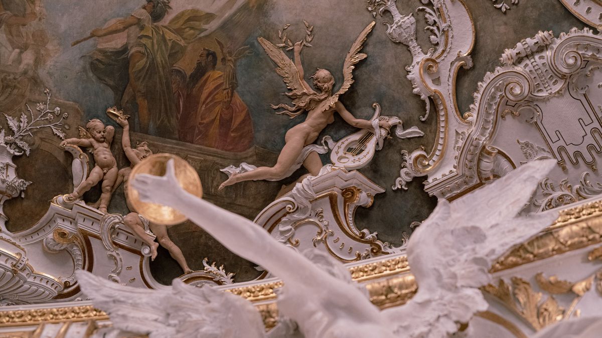 V zázemí i v lóži: Podívejte se do čerstvě opravené Státní opery